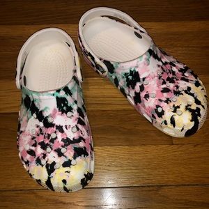 Tie Dye Cheetah Crocs Size 6